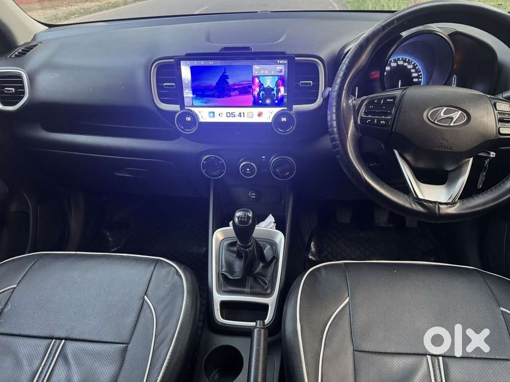 Hyundai Venue E, 2021, Petrol