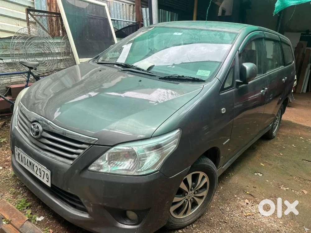 Toyota Innova 2012 Diesel Well Maintained Company Service Record