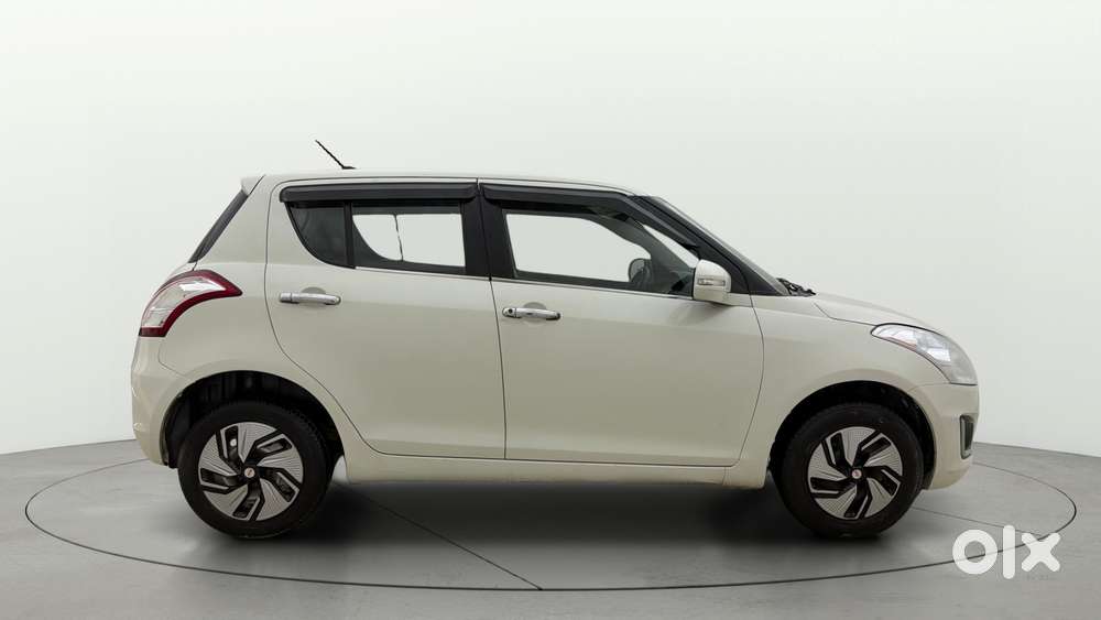 Maruti Suzuki Swift Vxi, 2016, Petrol