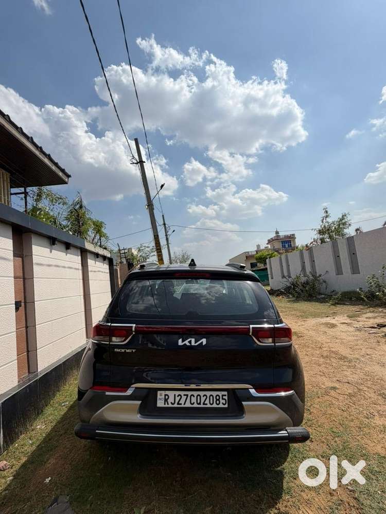 Kia Sonet 2023 Petrol Well Maintained