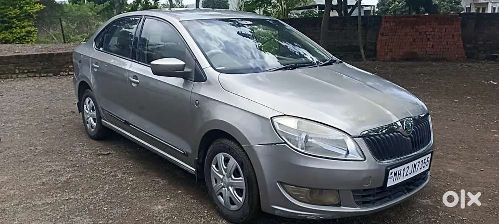 Skoda Rapid Tsi 2013 Diesel Well Maintained