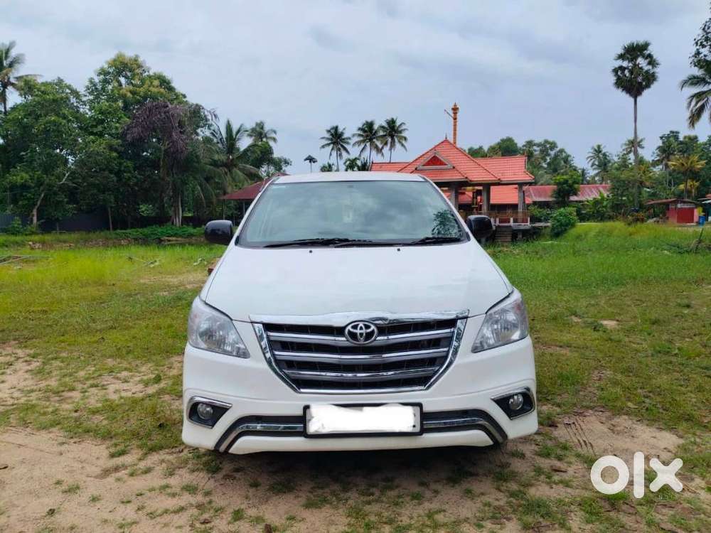 Toyota Innova G4 (8 Seat) Original Kerala