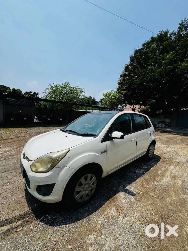 Ford Figo 2012-2015 Diesel Zxi, 2015, Diesel