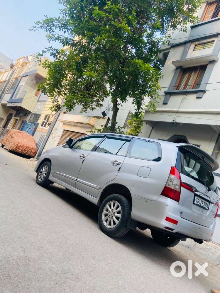 Toyota Innova 2015 Diesel Well Maintained