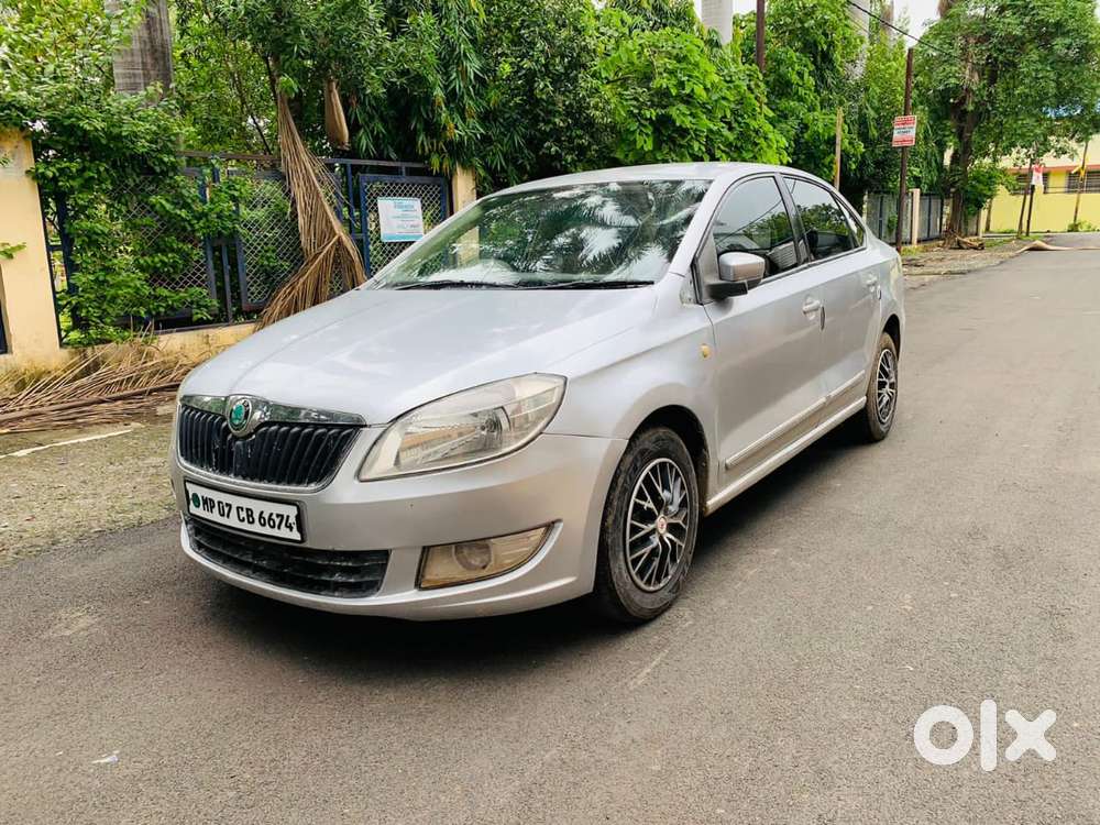 Skoda Rapid Elegance 1.6 Tdi Cr Manual, 2013, Diesel