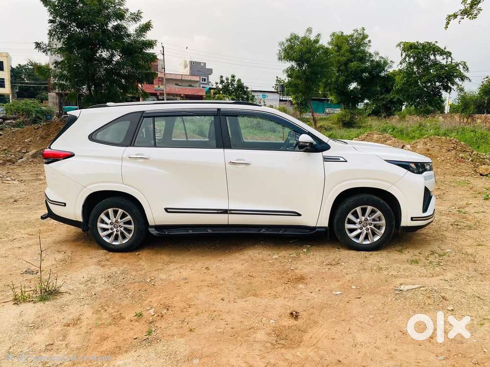 Toyota Innova Hycross 2.0 Gx 7 Str, 2024, Petrol