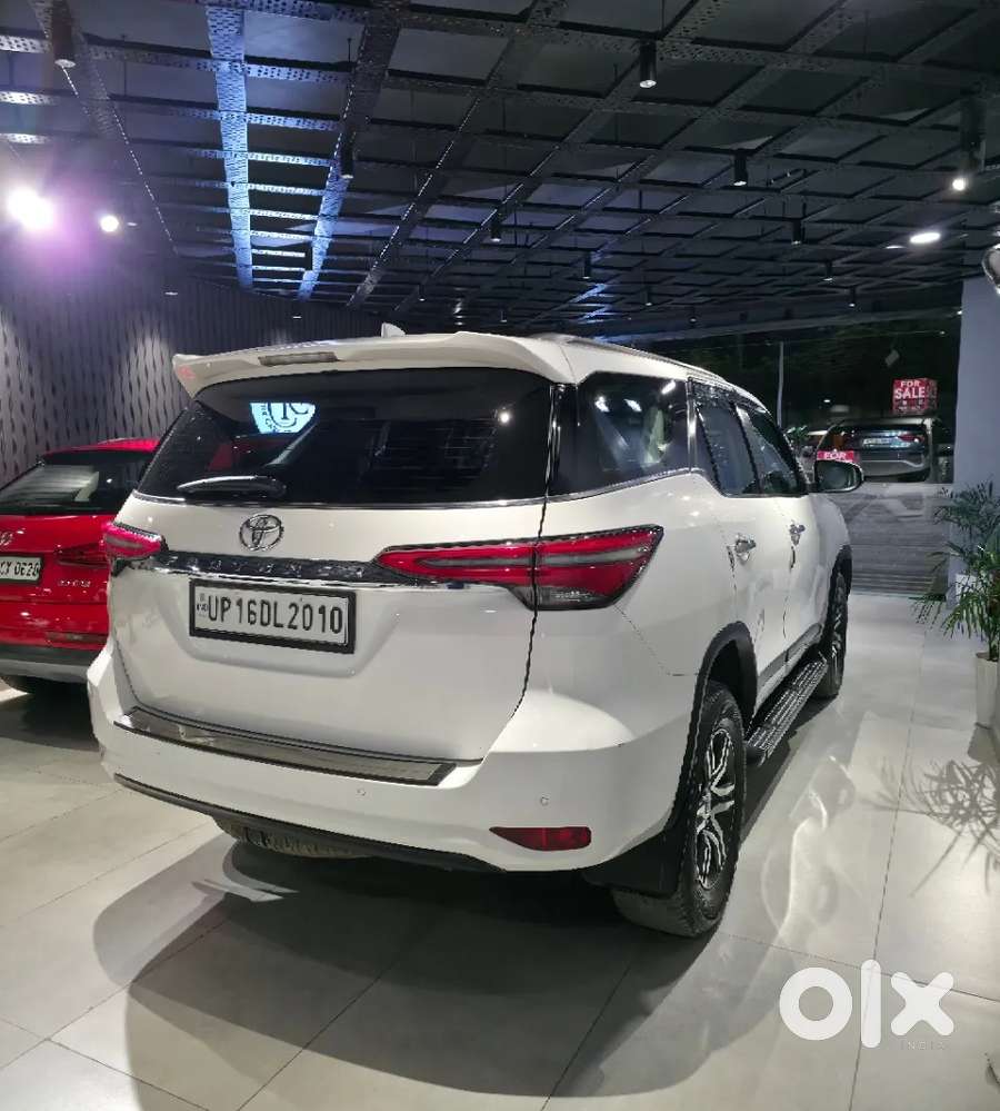 Toyota Fortuner 4x2 At 2.7 Petrol, 2022, Petrol