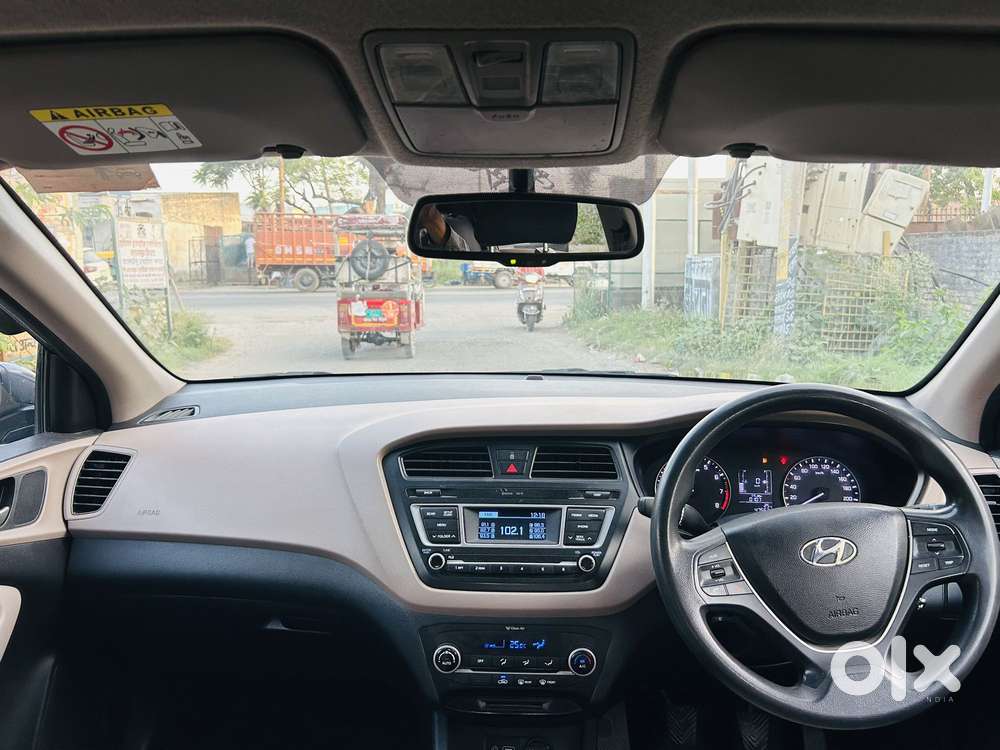 Hyundai I20 Sportz Plus, 2016, Petrol