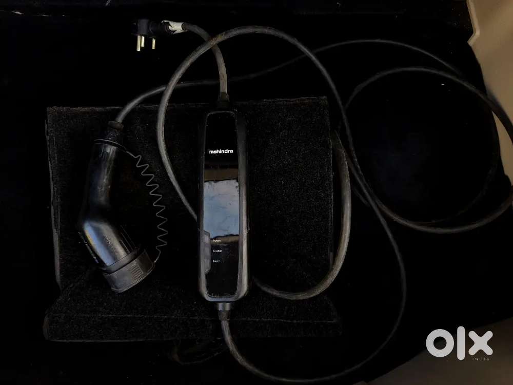 Mahindra Xuv400 Ev 2024  New Condition Range 450 Urgent Sell Book New