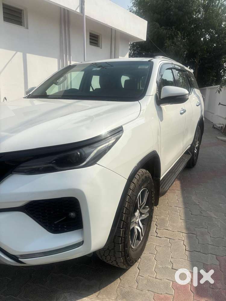 Toyota Fortuner 4x2 At 2.8 Diesel, 2022, Diesel