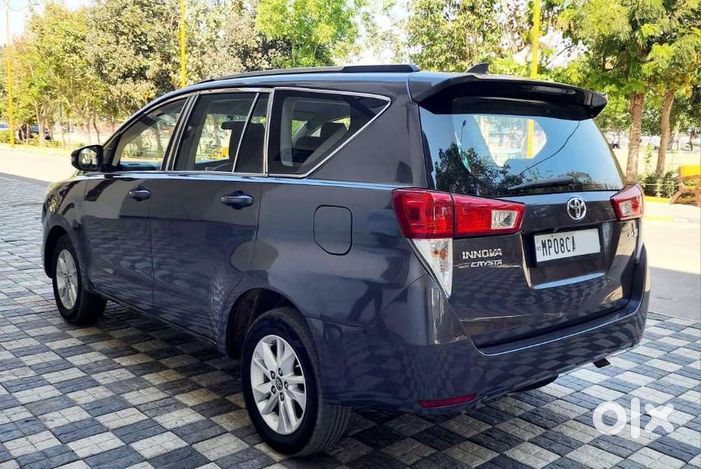 Toyota Innova Crysta 2.4 G Mt 8s, 2017, Diesel