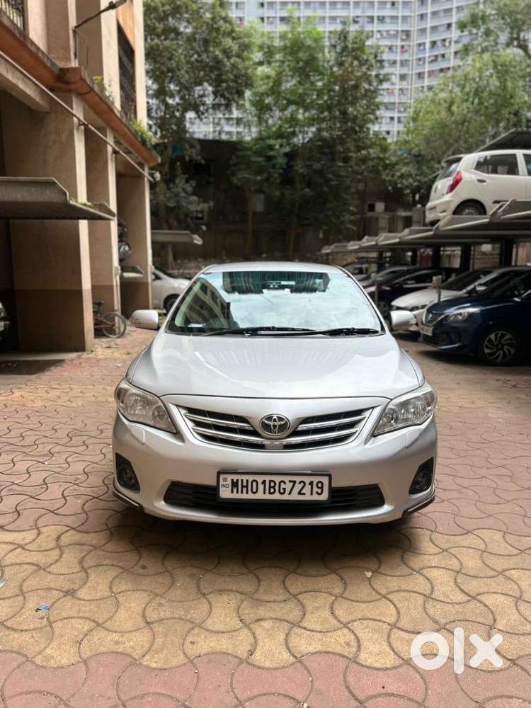 Toyota Corolla Altis 2013 Car