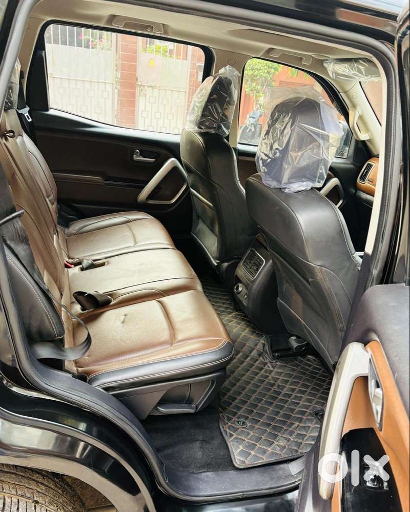 Top Model Key Less Entery Sunroof