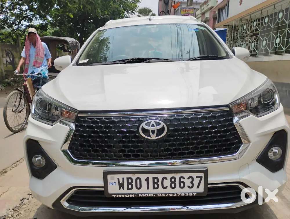 Toyota Rumion 2025 Cng & Hybrids 9000 Km Driven
