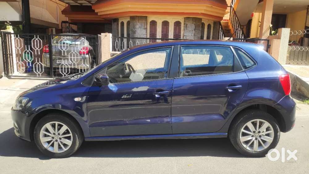 Volkswagen Polo Petrol Highline 1.2l, 2015, Petrol