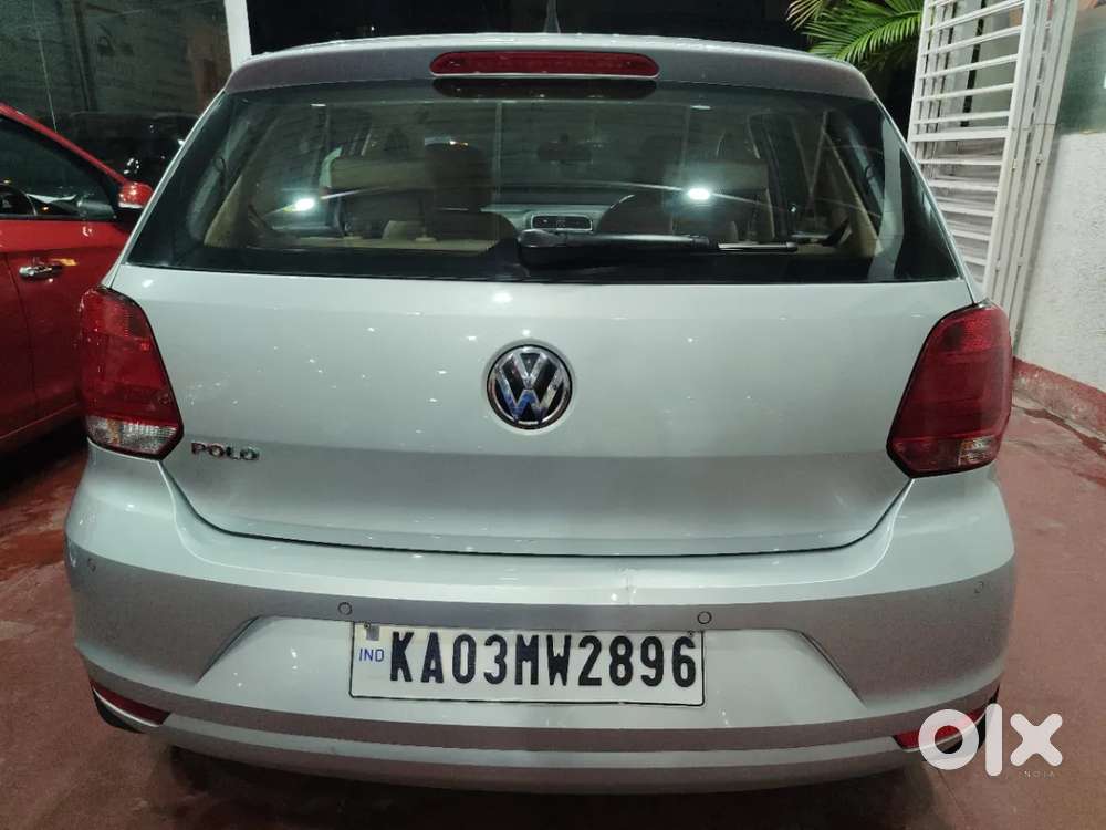 Volkswagen Polo Petrol Highline 1.2l, 2015, Petrol