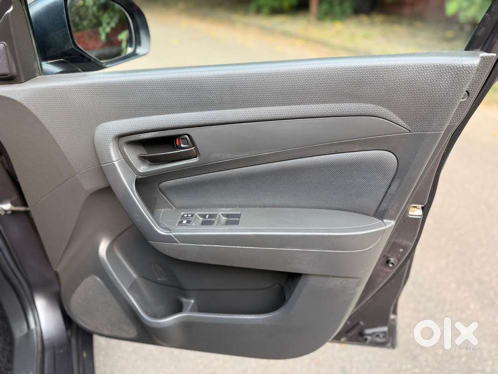 Maruti Suzuki Brezza Vdi, 2016, Diesel
