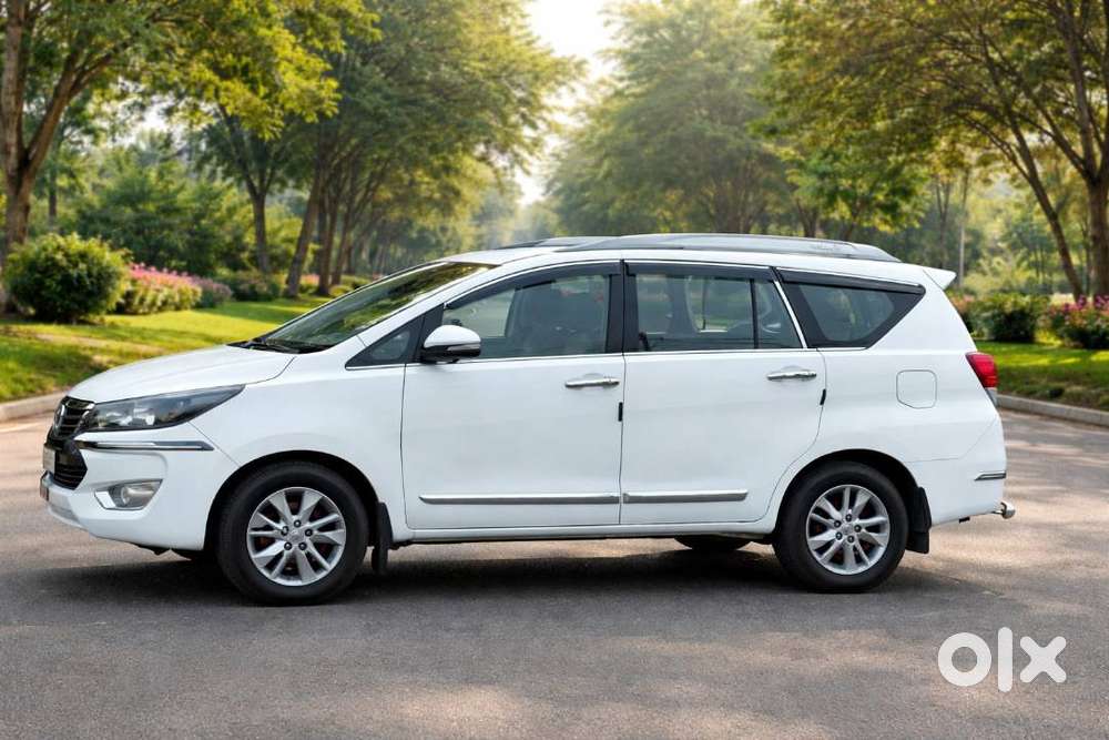 Toyota Innova Crysta 2019