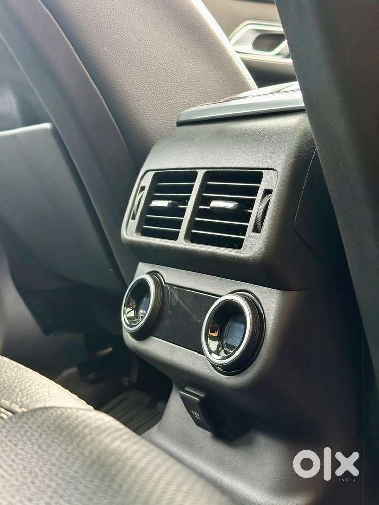 Land Rover Range Velar D180 R-dynamic S, 2019, Diesel
