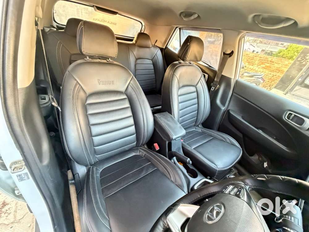 Hyundai Venue 2021 Petrol Well Maintained