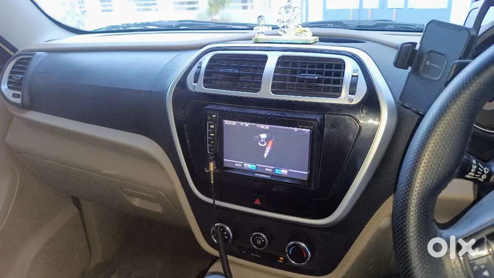 Mahindra Tuv 300 2016 Diesel Well Maintained