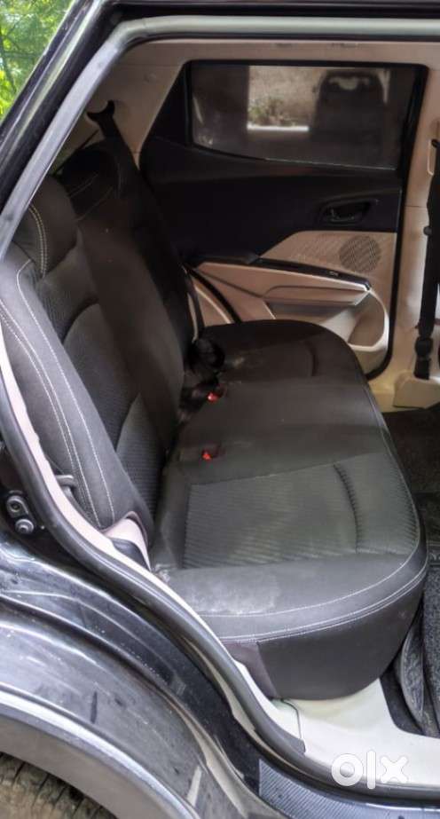 Mahindra Xuv300 W4, 2023, Petrol
