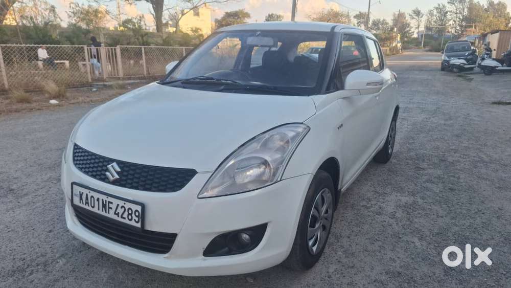 Maruti Suzuki Swift Vxi + Manual, 2013, Petrol