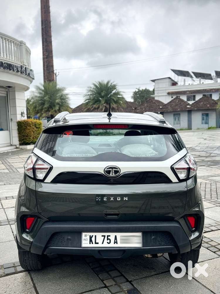 Tata Nexon 1.2 Revotron Xma Amt, 2020, Petrol