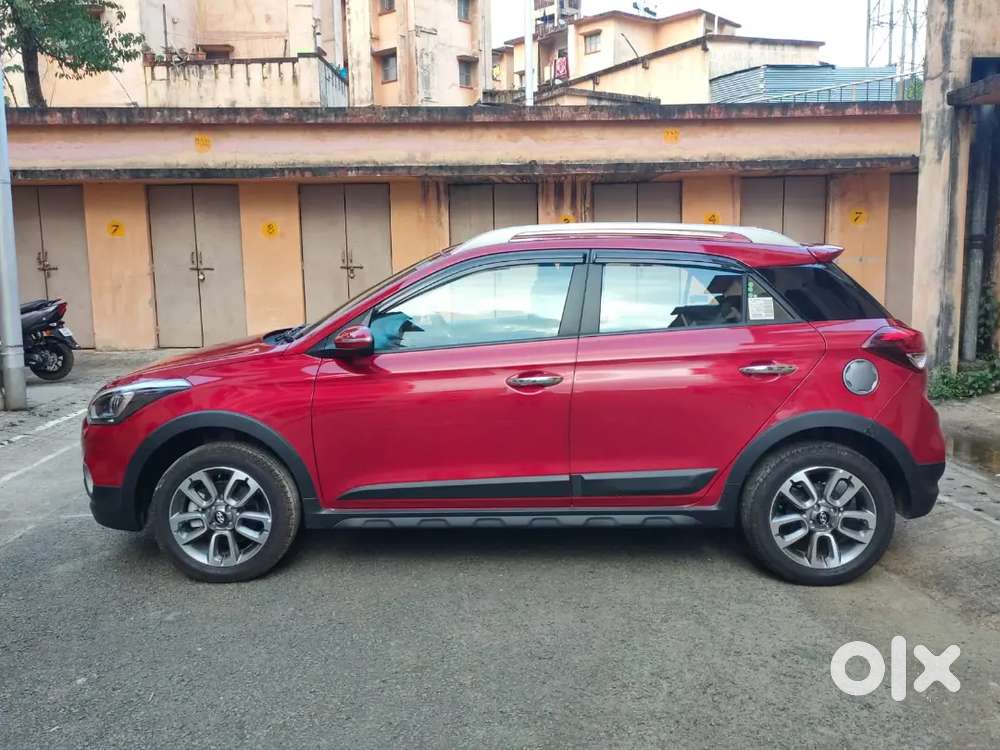 Hyundai I20 Active Sx Top Model : Only 6,317 Km : Like New : 1st Owner