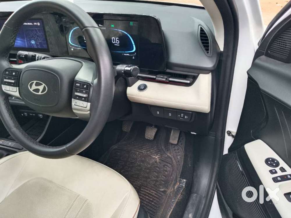 Hyundai Verna 1.5 Sx (o) Ivt, 2025, Petrol