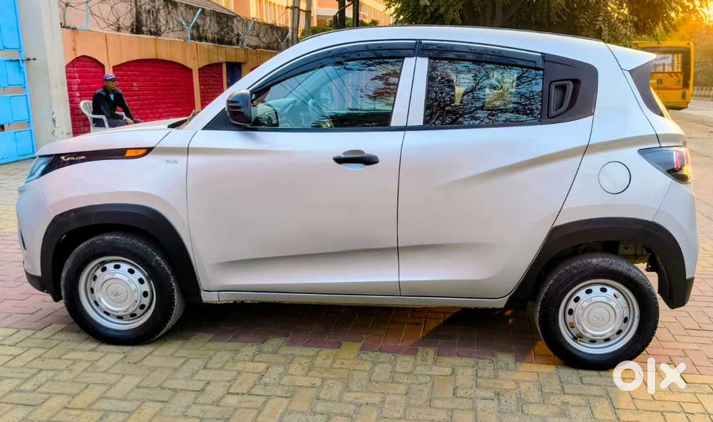 Mahindra Kuv 100 Mahindra-kuv-100-g80-k2-plus, 2020, Petrol