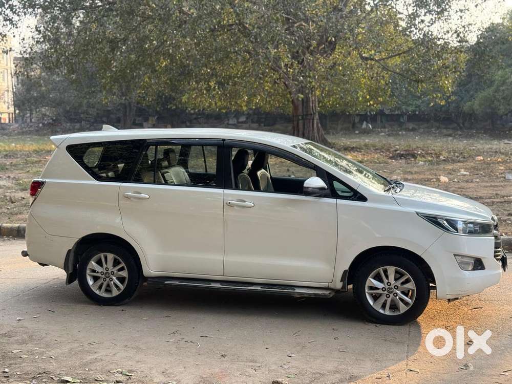 Toyota Innova Crysta 2.8 Gx At 8s, 2019, Diesel
