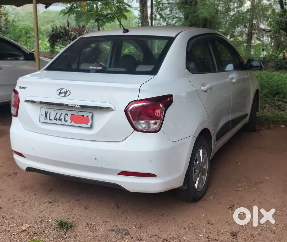 Hyundai Xcent Vtvt S(0)bsiv2014 Model
