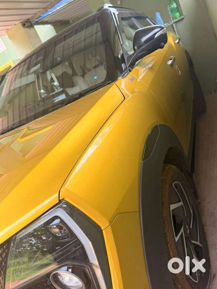 Mahindra Xuv300 Petrol 2025