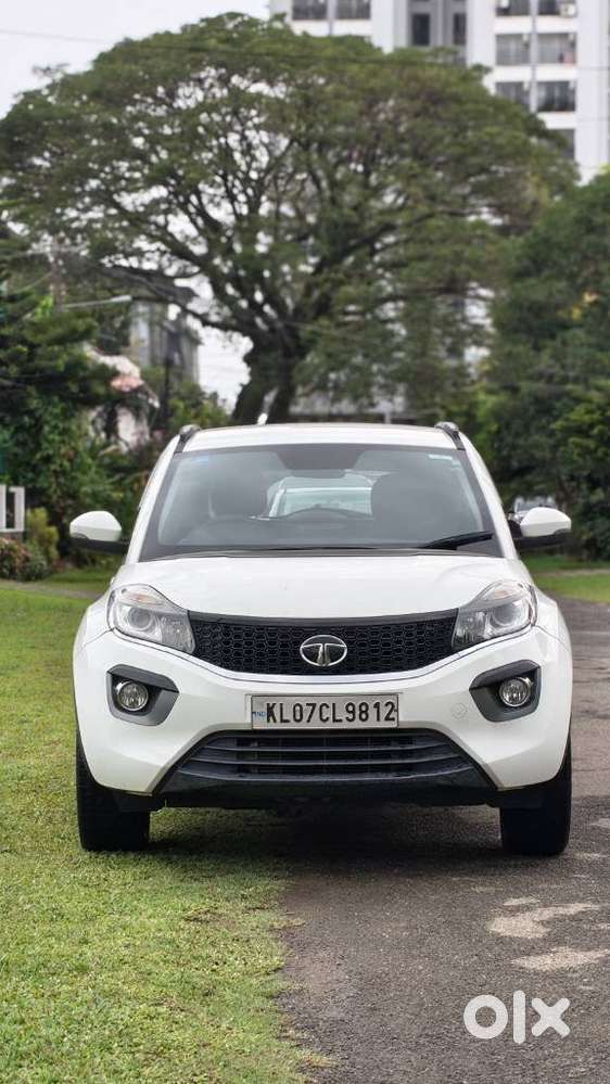 Tata Nexon 1.2 Revotron Xz Plus, 2017, Petrol