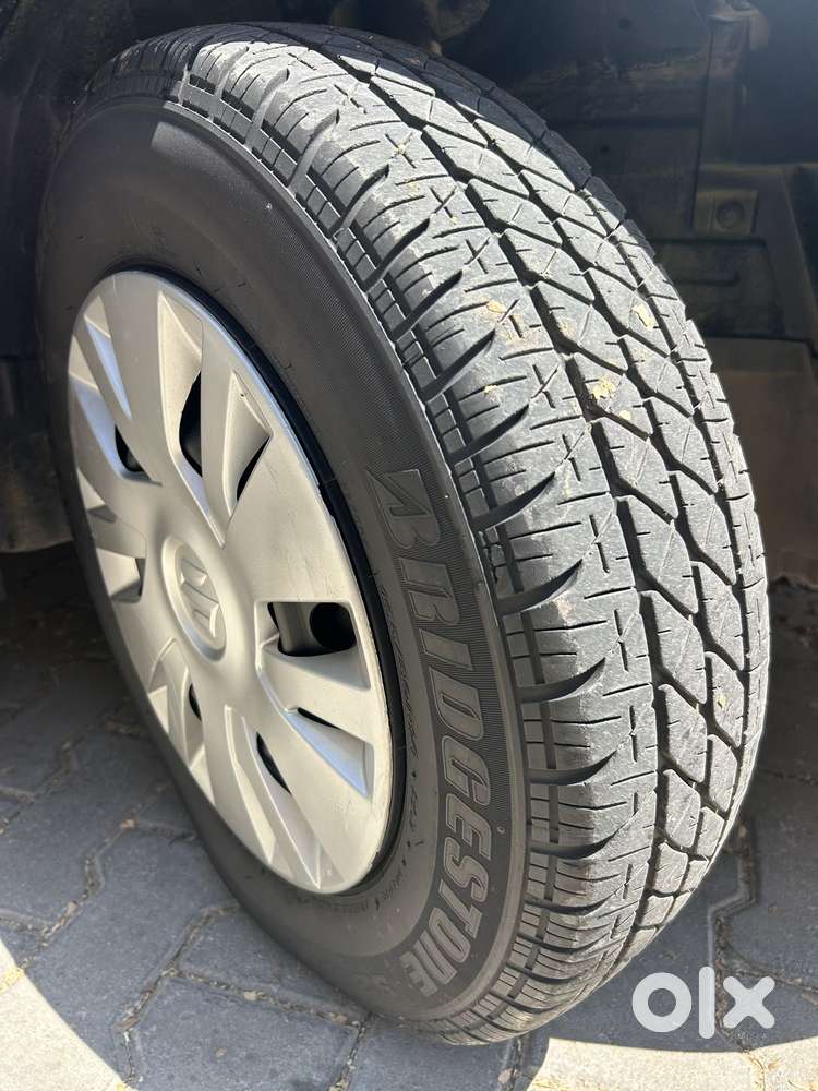 Maruti Suzuki Swift Vxi + Manual, 2012, Petrol