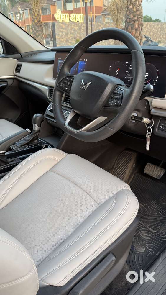 Mahindra Xuv700 2.2 Ax 5 Diesel At 7 Str, 2024, Diesel
