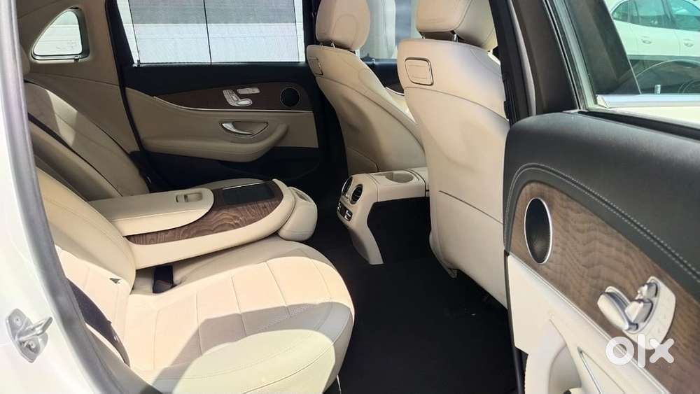 Mercedes Benz E220d. 39k Kms. Company Maintained. Great Condition