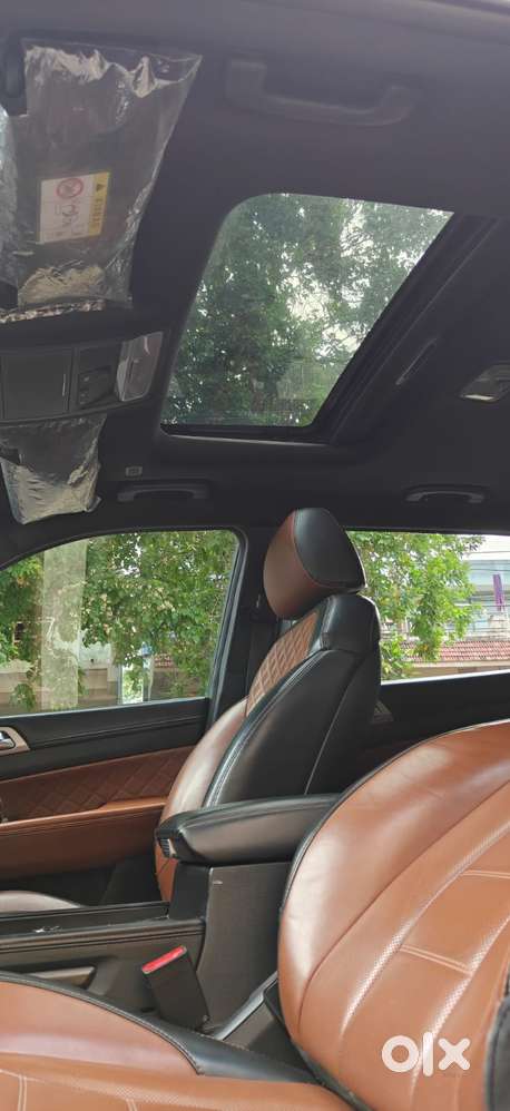 Mahindra Alturas G4 4x2 At, 2019, Diesel