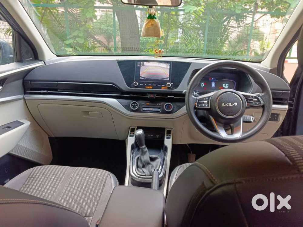 Kia Carens 1.5 Prestige 7 Str, 2022, Petrol