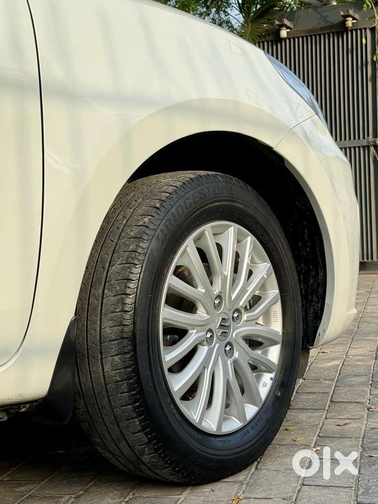 Maruti Suzuki Dzire 1.2 Zxi Cng, 2024, Petrol