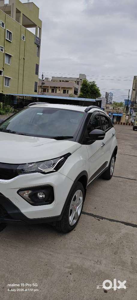 Tata Nexon 1.2 Revotron Xma Amt (s), 2022, Petrol