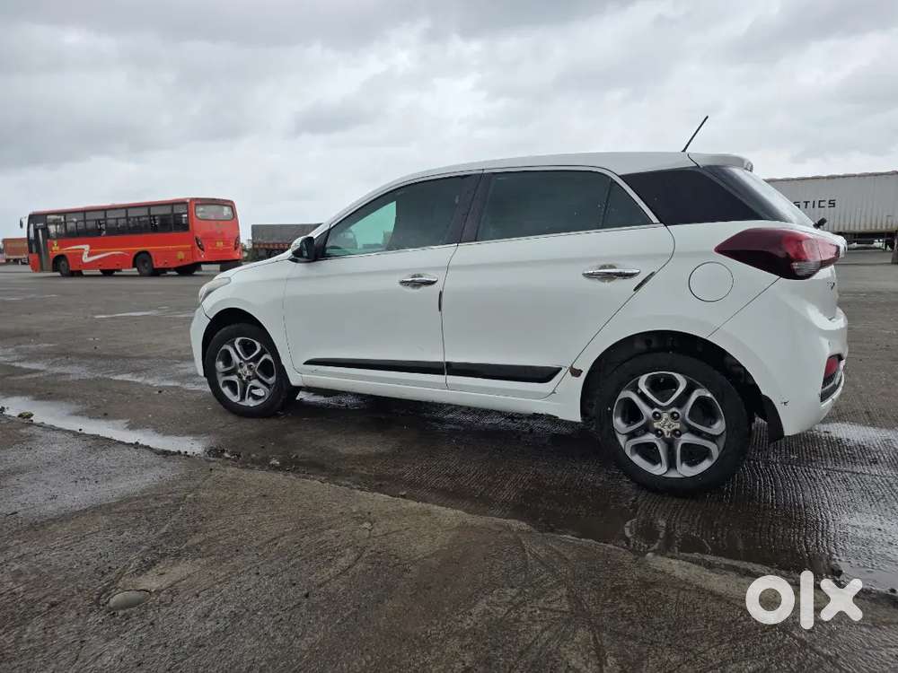 Hyundai I20 Top Model With 6 Airbags