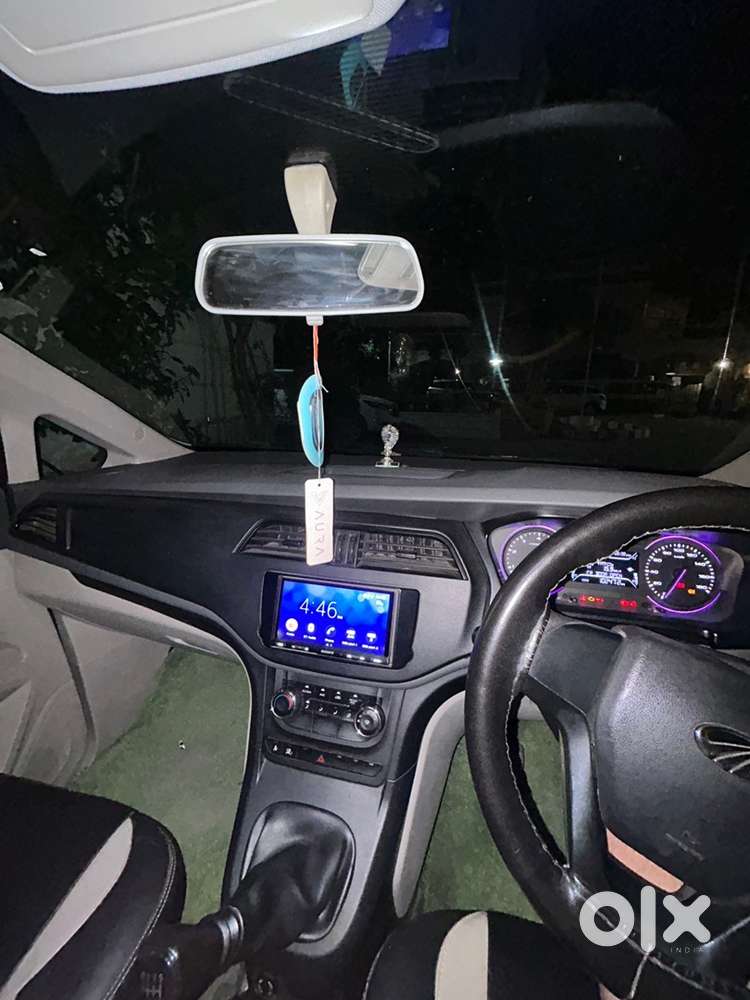 Mahindra Marazzo Diesel 2020 Car