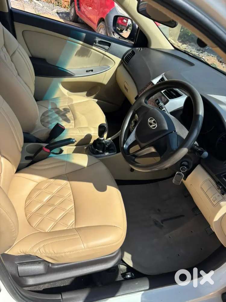 Verna 2017 Modal Fist Owner Showroom Condition 1l D.p.