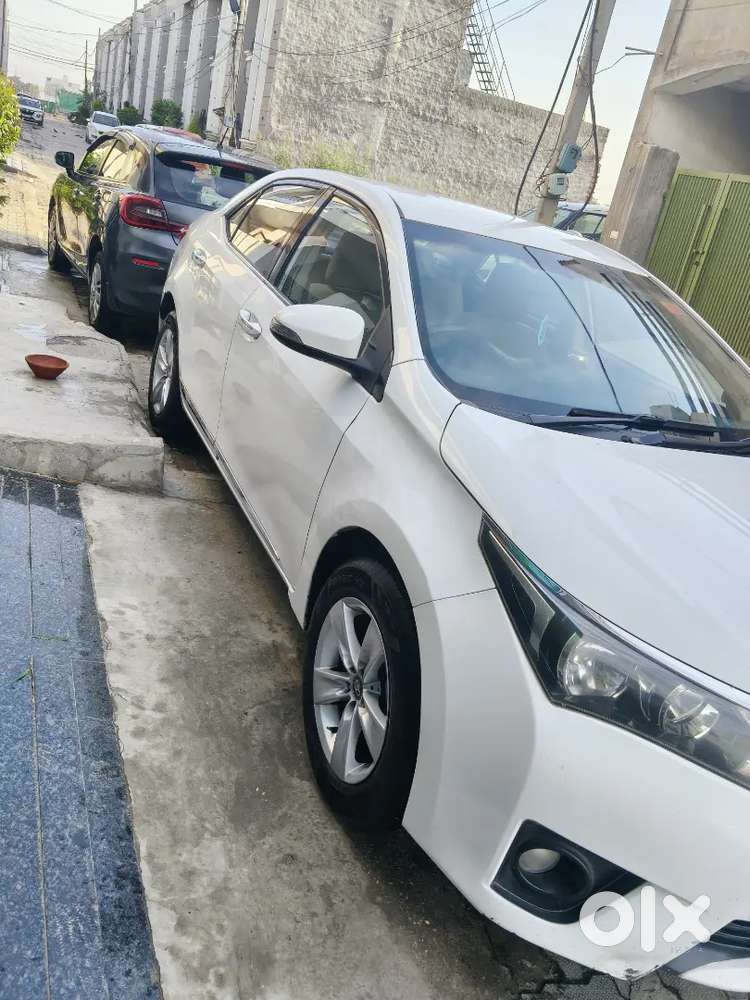 Toyota Corolla Altis 2014 Diesel 150000 Km Driven
