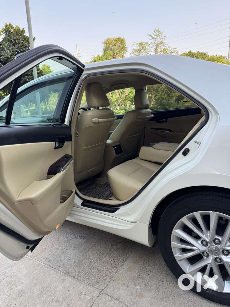 Toyota Camry Hybrid, 2017, Petrol