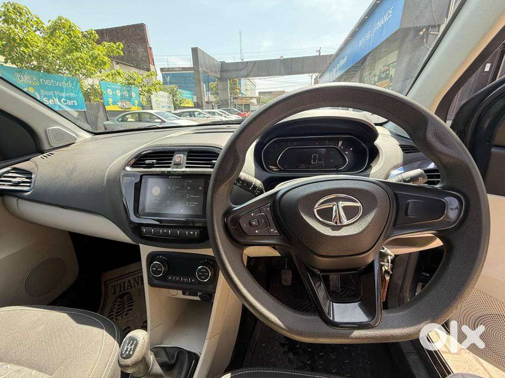 Tata Tiago, 2023, Petrol
