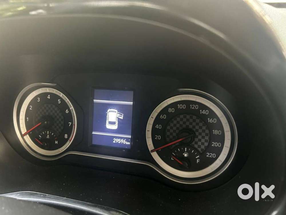 All Fetures Are There In Car Milleage 18+