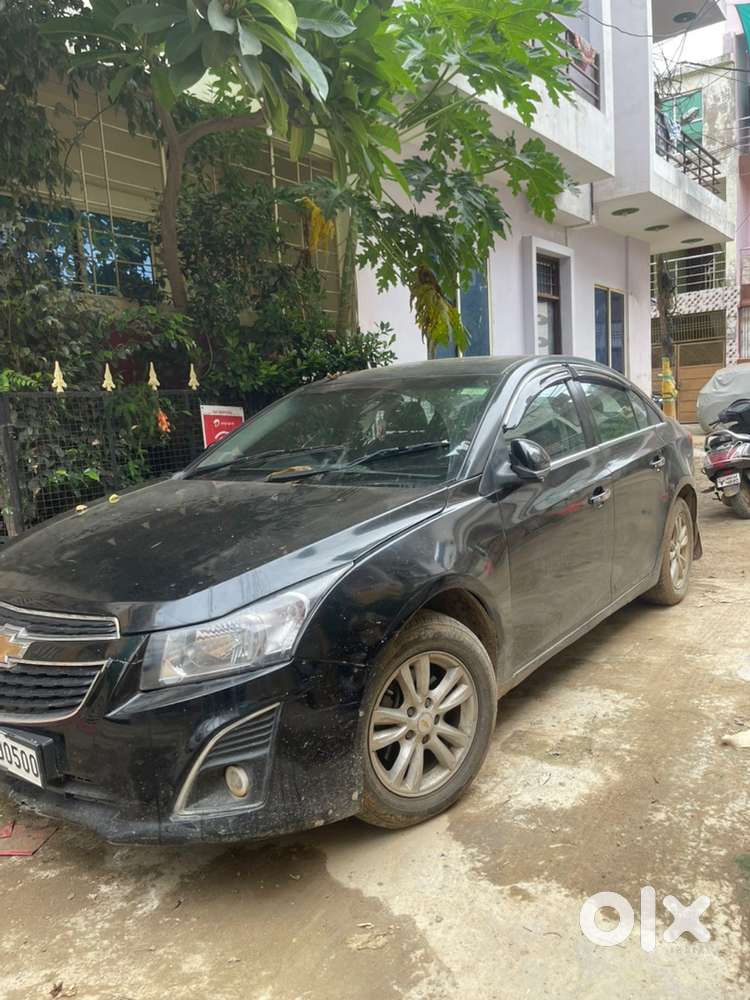 Fully Automatic Gear And Well Maintained Car With No Straches Top Not